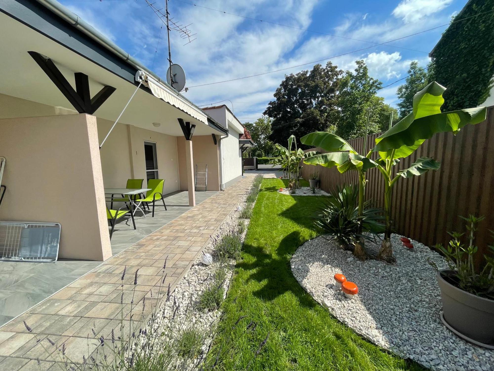 Tutti Apartman Balatonlelle Exterior photo