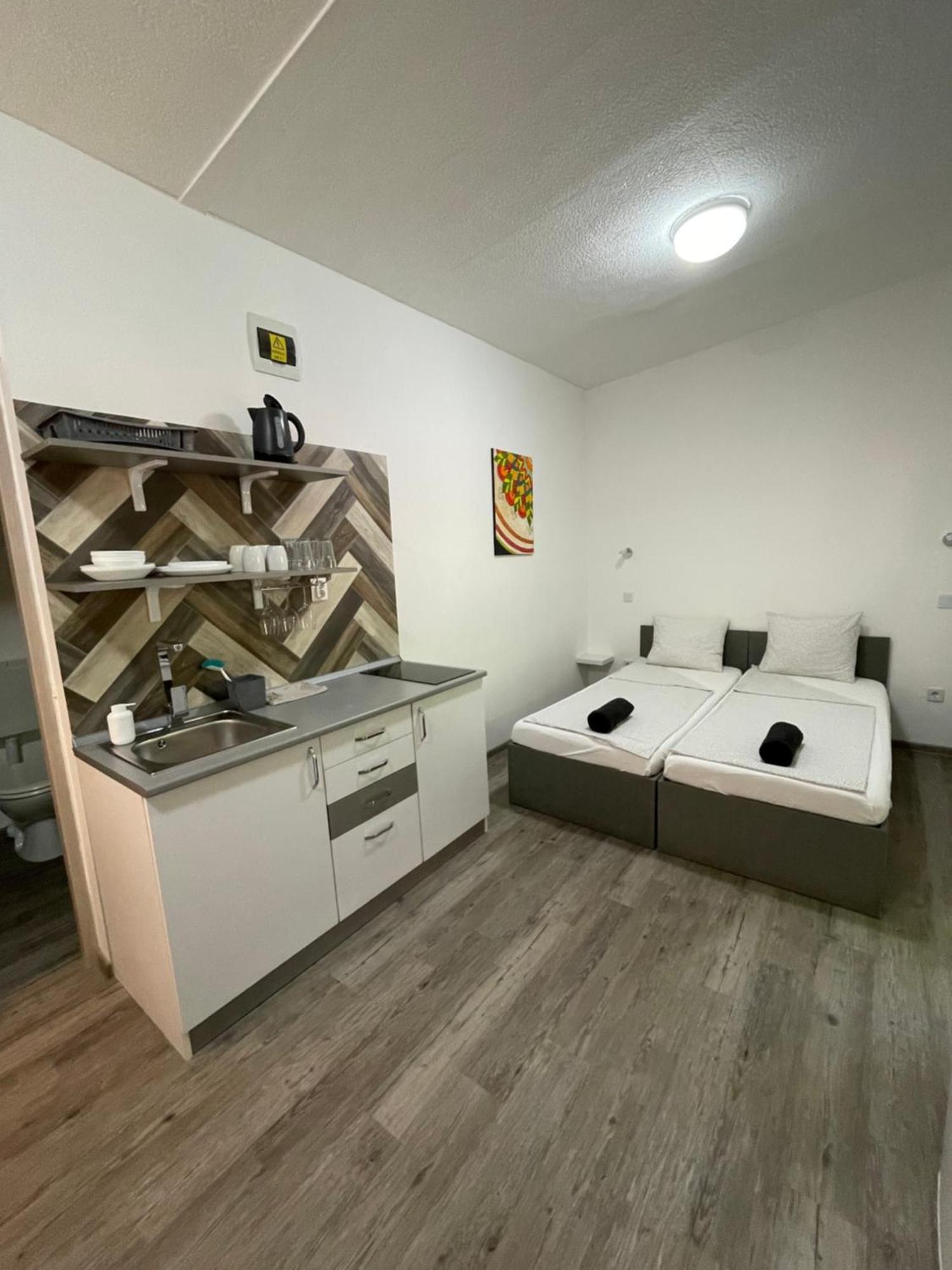 Tutti Apartman Balatonlelle Exterior photo